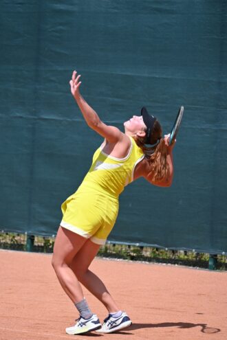 Ветераны тенниса собрались в Вышнем Волочке