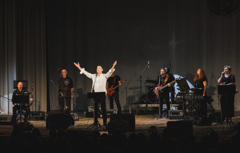 В Тверской области на фестивале «Музыкальные вечера на Селигере» выступил Дмитрий Певцов