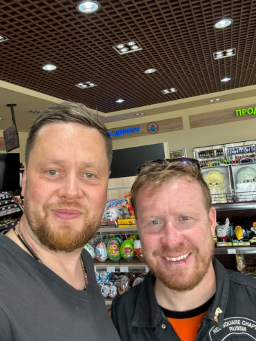 Популярного актера сериалов встретили на АЗС в Тверской области Популярного актера сериалов встретили на АЗС в Тверской области