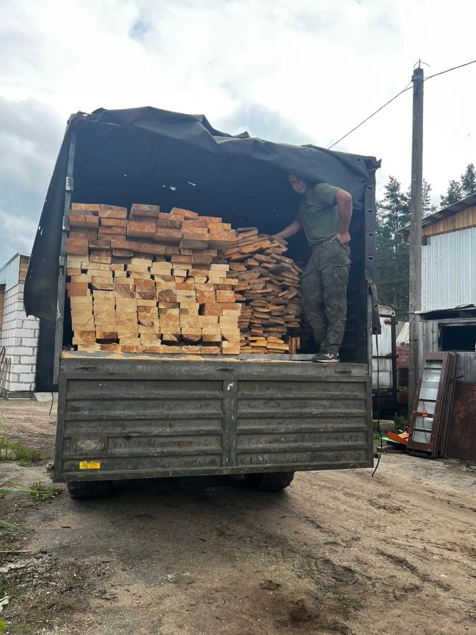 Участники спецоперации поблагодарили прихожан церкви в Тверской области Участники спецоперации поблагодарили прихожан церкви в Тверской области