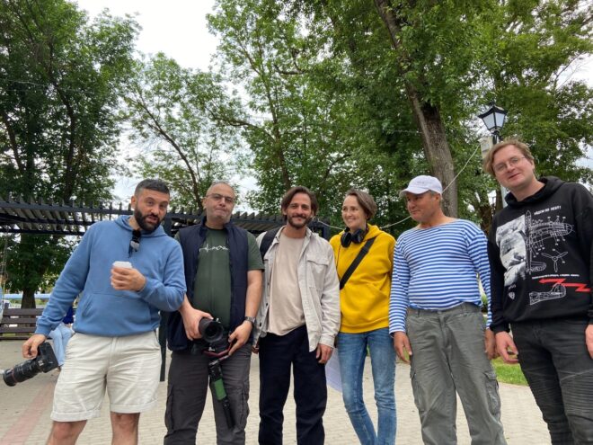 Известный актёр и съёмочная группа федерального телеканала приехали в Вышний Волочёк Известный актёр и съёмочная группа федерального телеканала приехали в Вышний Волочёк