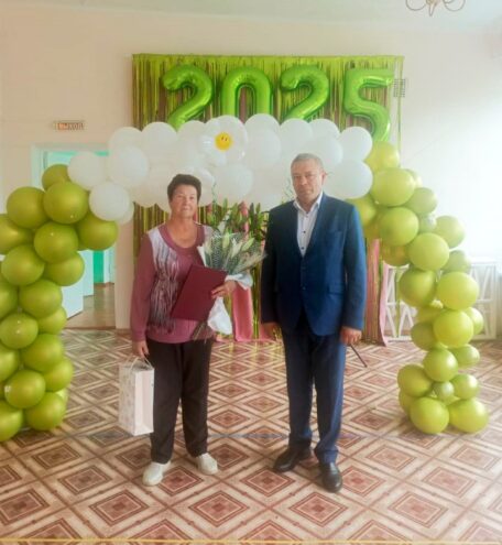 Жительница Тверской области, проработавшая больше 50 лет в детском саду, получила благодарность Жительница Тверской области, проработавшая больше 50 лет в детском саду, получила благодарность