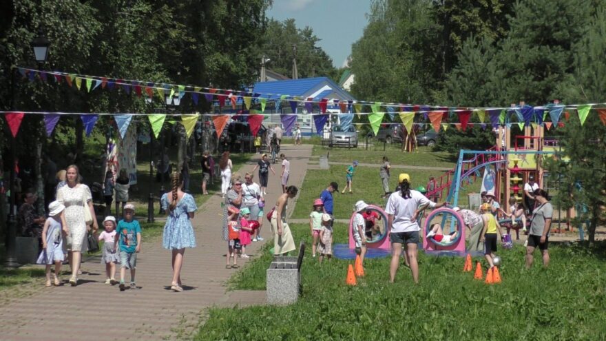 В Кесовой Горе пройдет семейный фестиваль "Аленький цветочек"