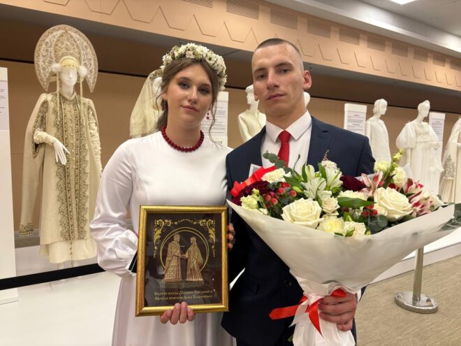 Две пары из Тверской области заключили брак на Всероссийском свадебном фестивале Две пары из Тверской области заключили брак на Всероссийском свадебном фестивале