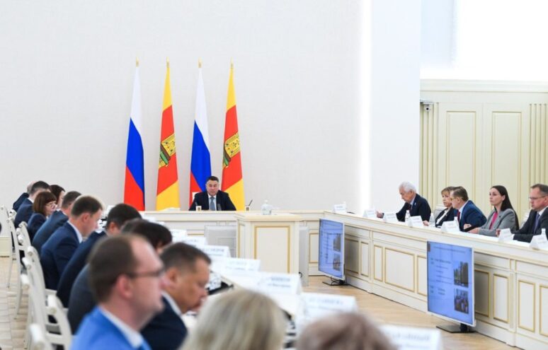 Губернатор оценил готовность учреждений образования Тверской области к новому учебному году Губернатор оценил готовность учреждений образования Тверской области к новому учебному году