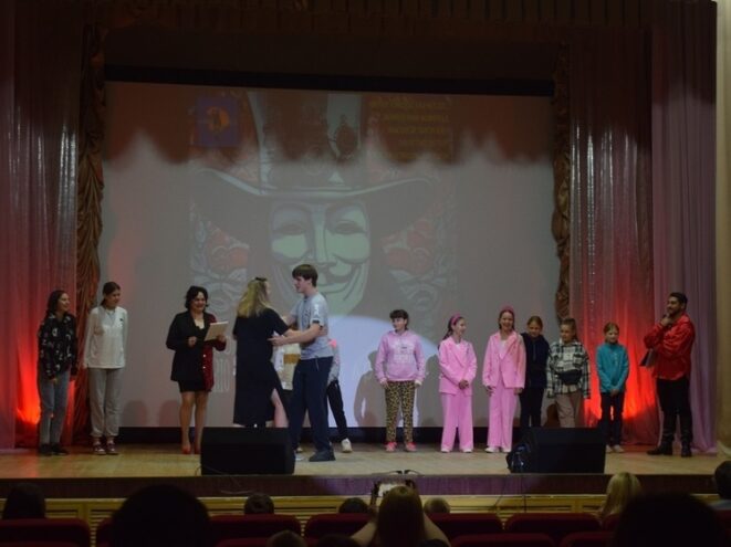 В Оленино прошёл концерт КВН с участием звезд Высшей лиги