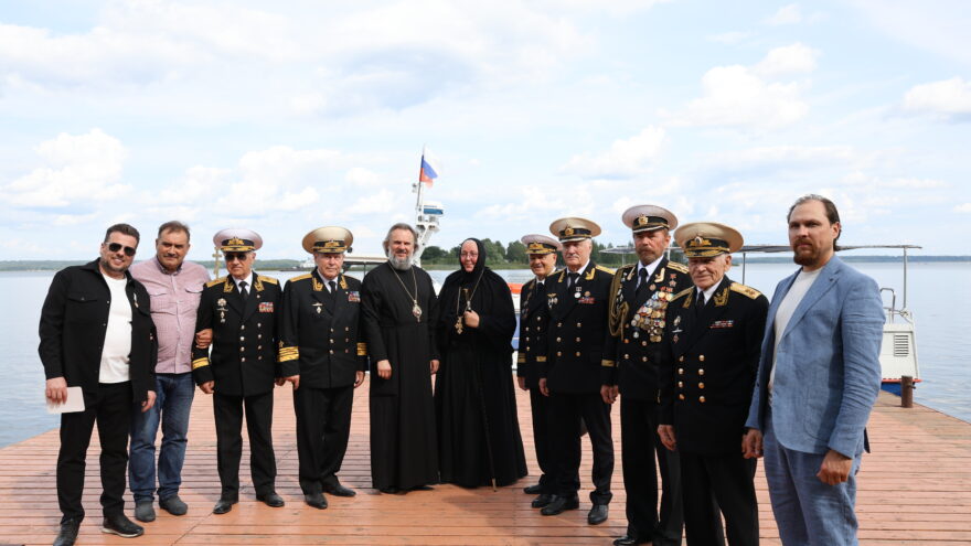 В Осташкове открыли памятник великому адмиралу и святому Фёдору Ушакову