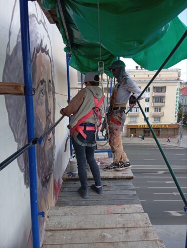 На стене дома в центре Твери появятся изображения ликов святых На стене дома в центре Твери появятся изображения ликов святых