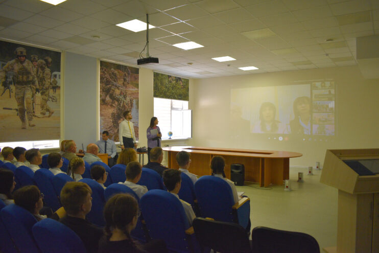 В Твери прошел телемост в память о героях России телемост