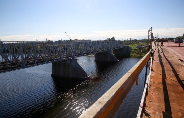 В Твери продолжается строительство Западного моста В Твери продолжается строительство Западного моста