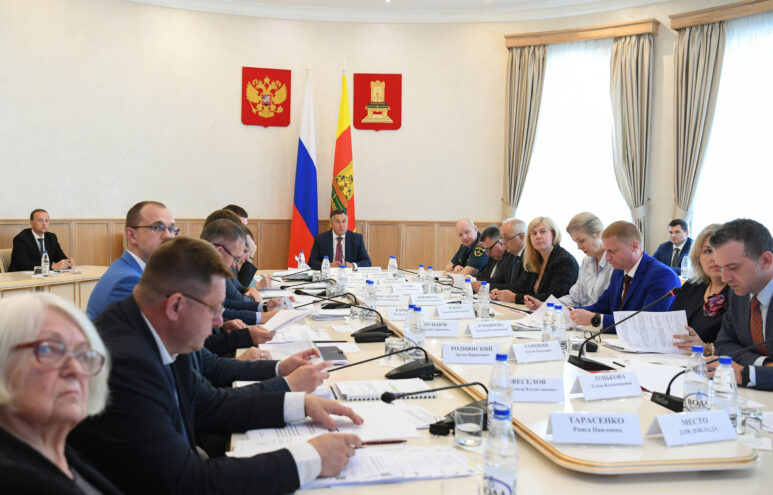 Уникальный конный клуб «Equipark» расширят, а в регионе откроют крупный питомник декоративных растений Уникальный конный клуб «Equipark» расширят, а в регионе откроют крупный питомник декоративных растений