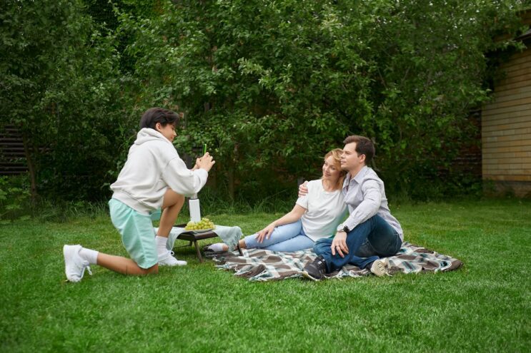 Первый смартфон: как защитить ребенка от мошенников