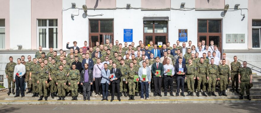 Первый выпуск курсантов ВУЦ ТвГТУ получил военные билеты Первый выпуск курсантов ВУЦ ТвГТУ получил военные билеты