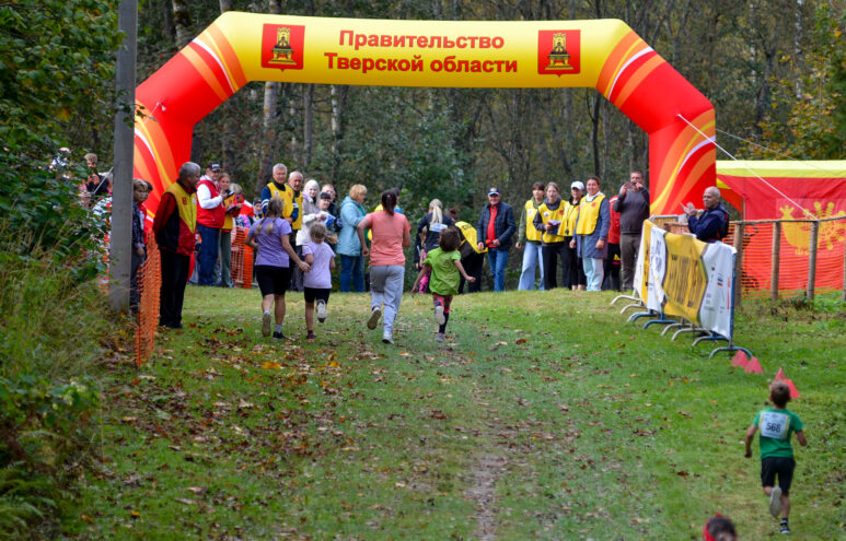 В Тверской области прошёл региональный этап Всероссийского дня бега «Кросс нации» бег