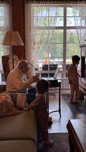 Евгений Петросян приехал в Тверскую область отметить 80-летие Евгений Петросян приехал в Тверскую область отметить 80-летие