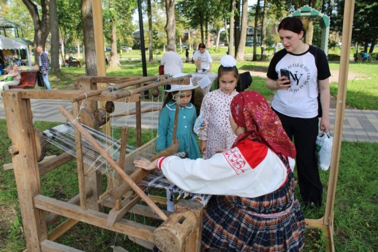 Древняя сельхозкультура украсила День города в Тверской Венеции Древняя сельхозкультура украсила День города в Тверской Венеции