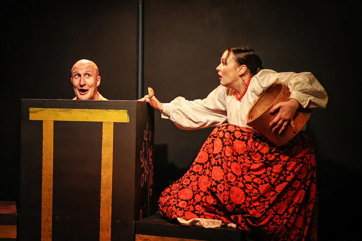 В Тверском ТЮЗе 1 ноября покажут фантазию «Приключение Колобка» В Тверском ТЮЗе 1 ноября покажут фантазию «Приключение Колобка»