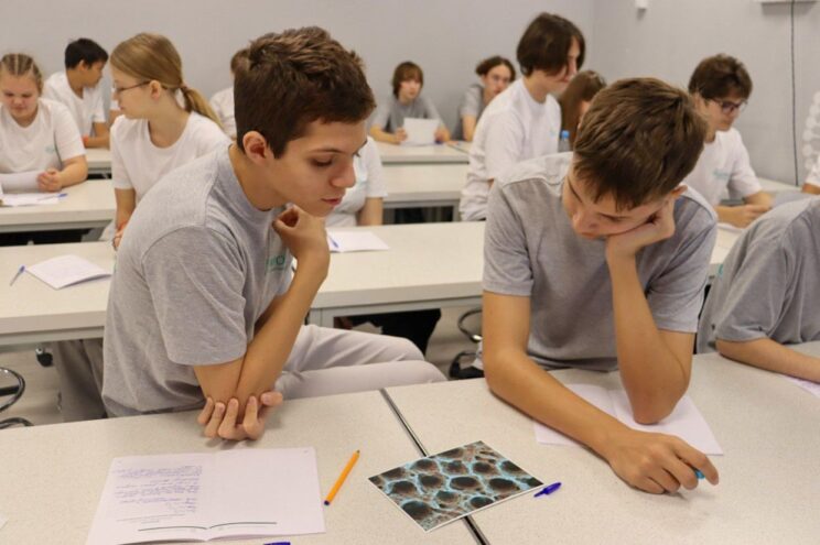 Школьники Тверской области участвуют в профильной смене «Коды Курчатова» в центре «Орион» Школьники Тверской области участвуют в профильной смене «Коды Курчатова» в центре «Орион»