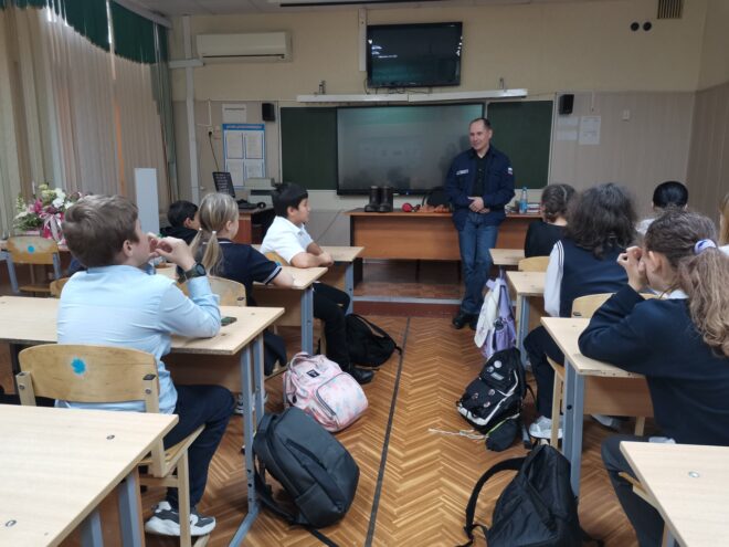 Тверские энергетики «Россети Центр» обучили школьников основам энергосбережения Тверские энергетики «Россети Центр» обучили школьников основам энергосбережения