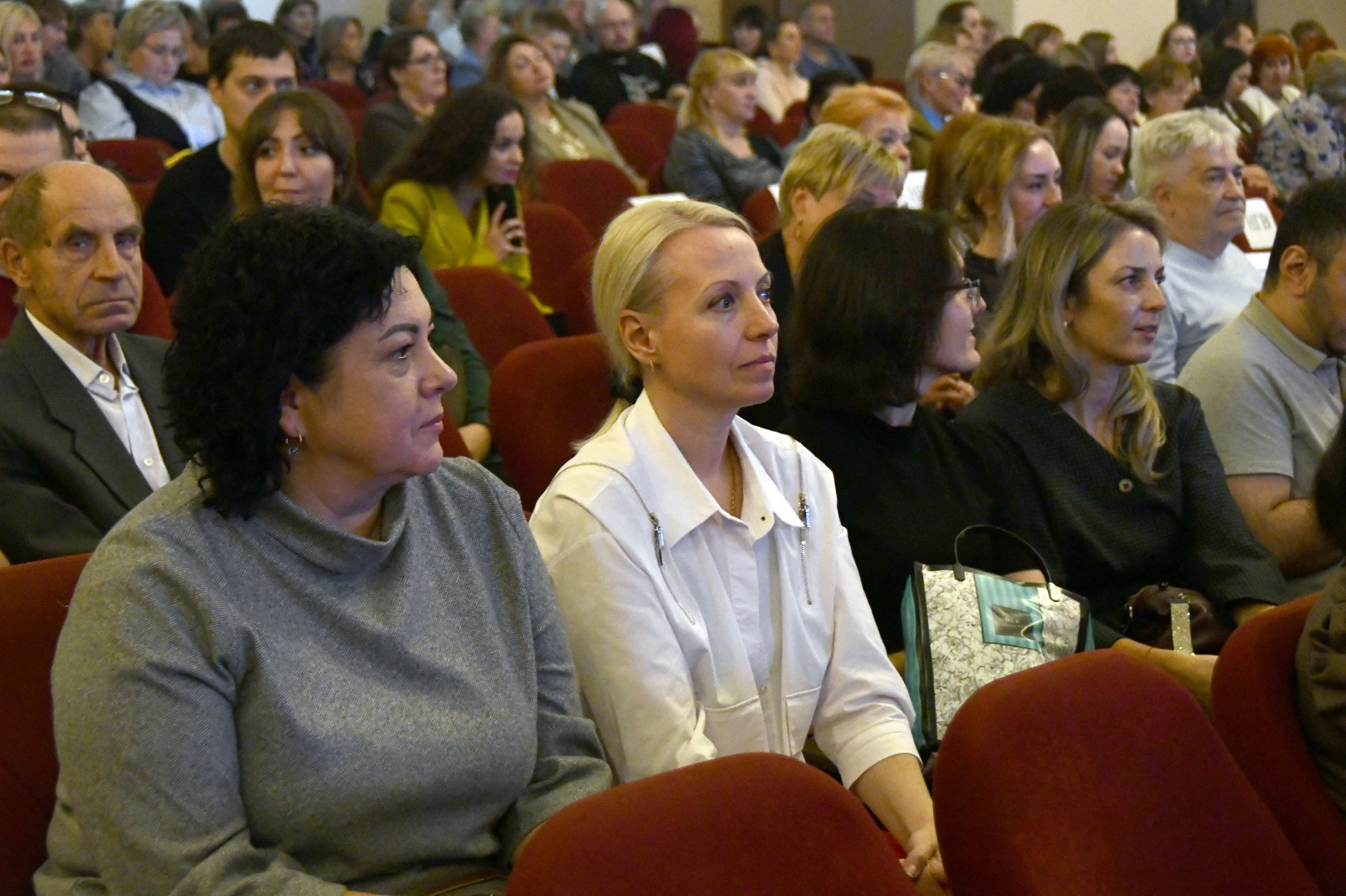 Коллектив горбольницы №6 Твери поздравили с 70-летием учреждения