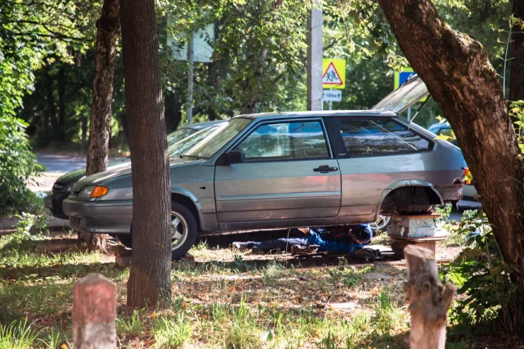 Эксперт назвал семь деталей, о замене которых забывают водители