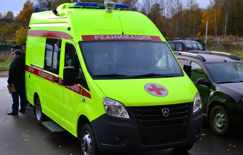 Селу Юрьево-Девичье подарили реанимационный автомобиль СМП