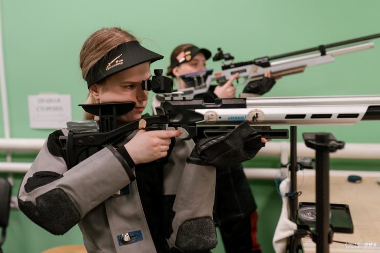 Точно в десятку: в Твери прошли областные соревнования по пулевой стрельбе