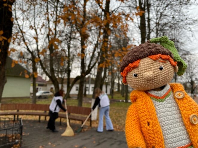 В Тверской области облагородили дуб, “помнящий” Александра Невского В Тверской области облагородили дуб, “помнящий” Александра Невского