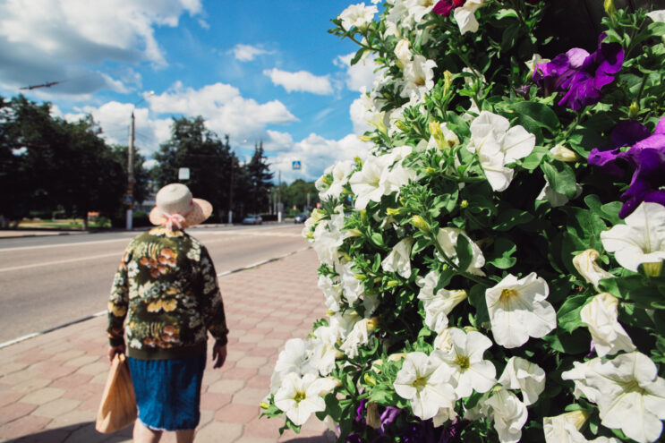 В Андреаполе Тверской области школьники порадовали пожилых людей