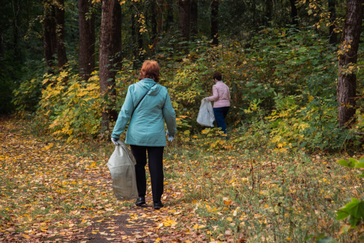 Погода позволила провести уборку на территории музея в Тверской области Погода позволила провести уборку на территории музея в Тверской области