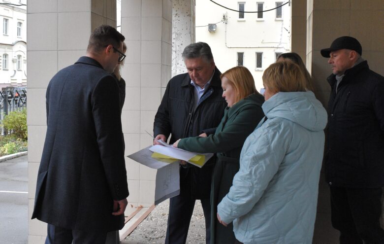 В Твери готовятся к капитальному ремонту школы №16 и детского сада №160