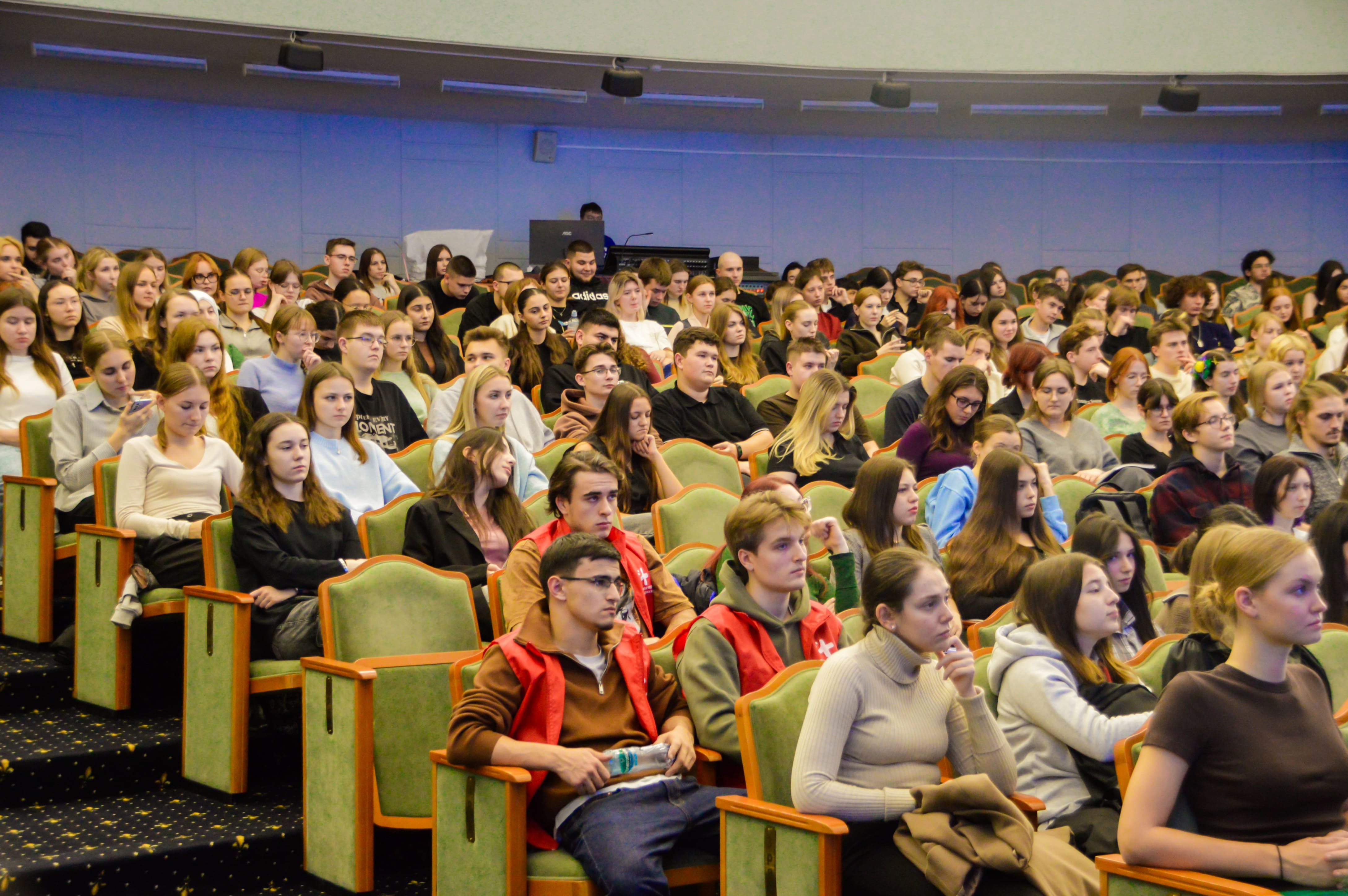 Вузы и колледжи Твери проводят лекции по антинаркотической безопасности