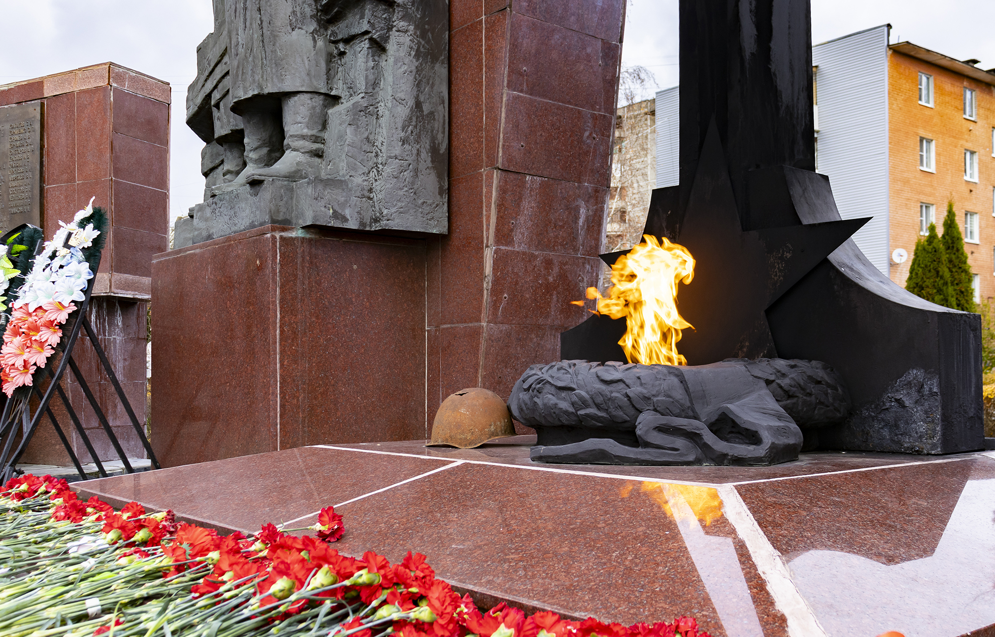 Марш Знамени Победы прошёл через Тверь Марш Знамени Победы прошёл через Тверь