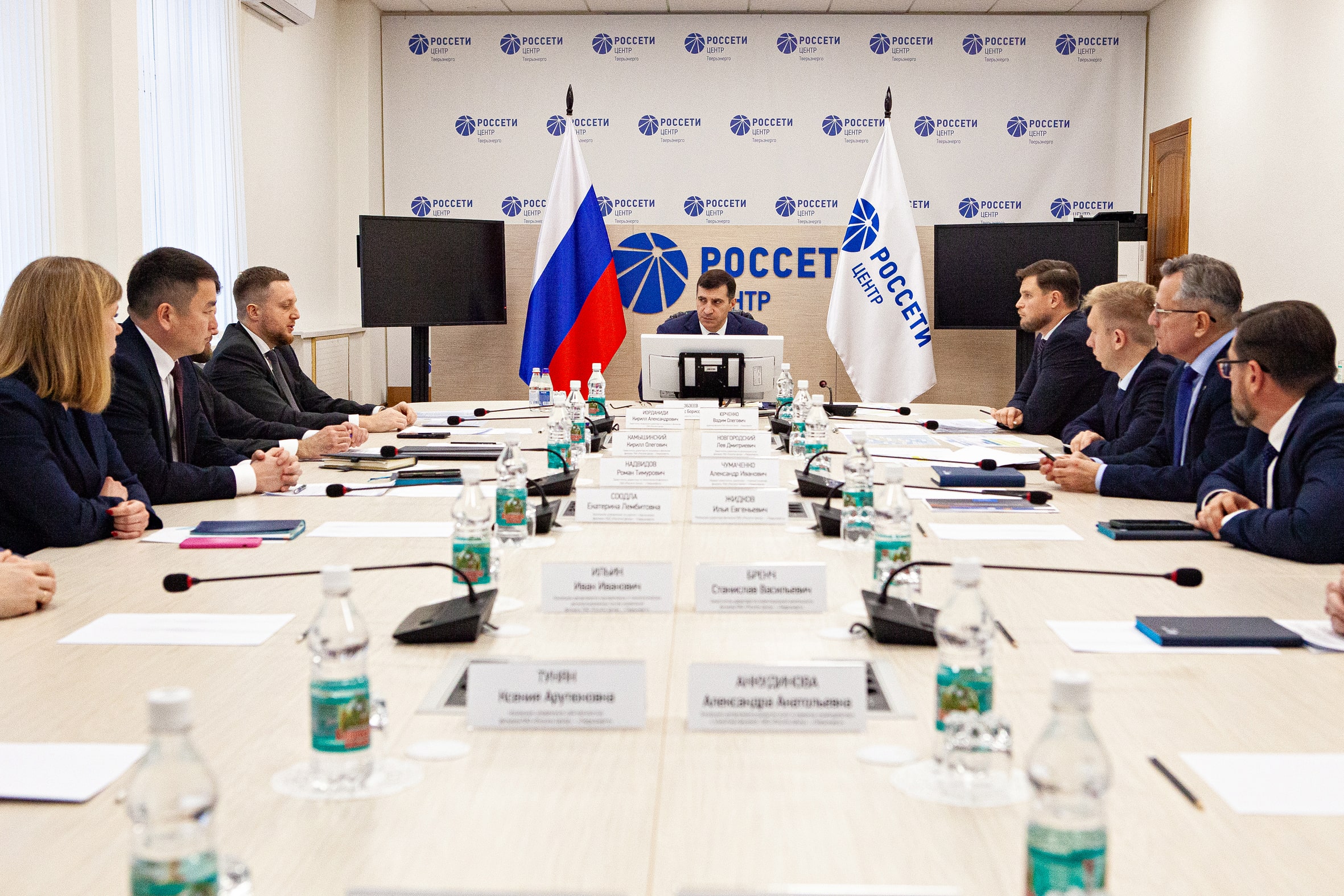 Борис Эбзеев проверил работу тверского филиала «Россети Центр»