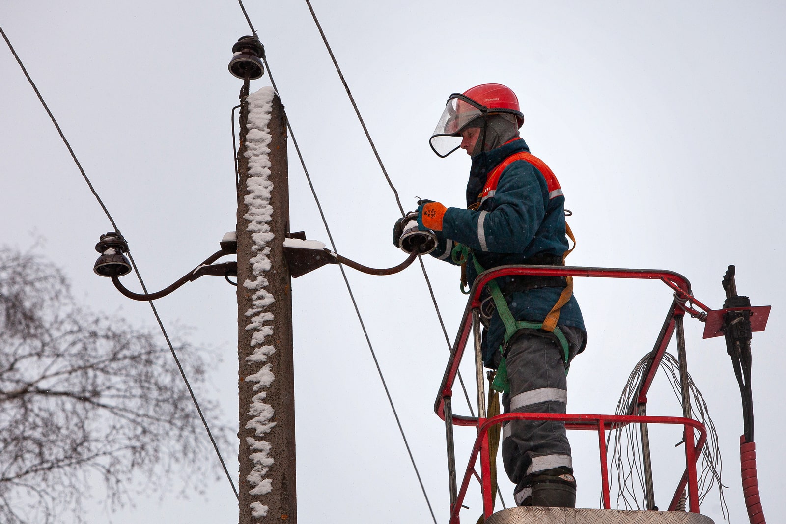 В Тверскую область направлены бригады энергетиков из соседних регионов