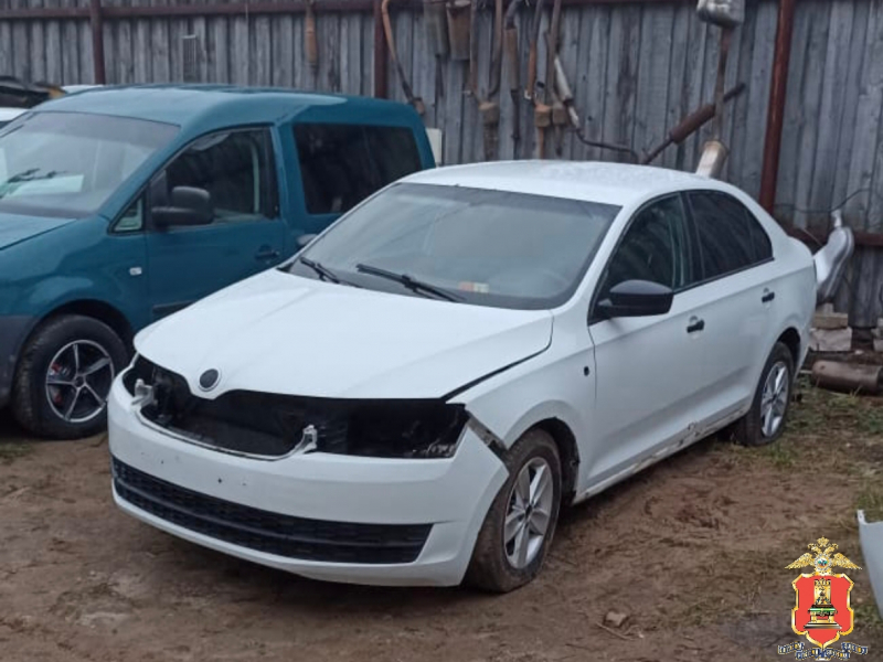 В Твери женщина "купила" зимнюю резину у мошенников по заманчивой цене