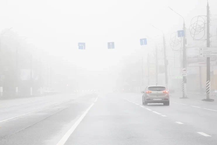 Ночью на дороги Тверской области опустится сильный туман Ночью на дороги Тверской области опустится сильный туман