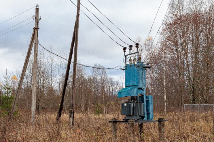 Специалисты тверского филиала «Россети Центр» отремонтировали более 450 трансформаторных подстанций