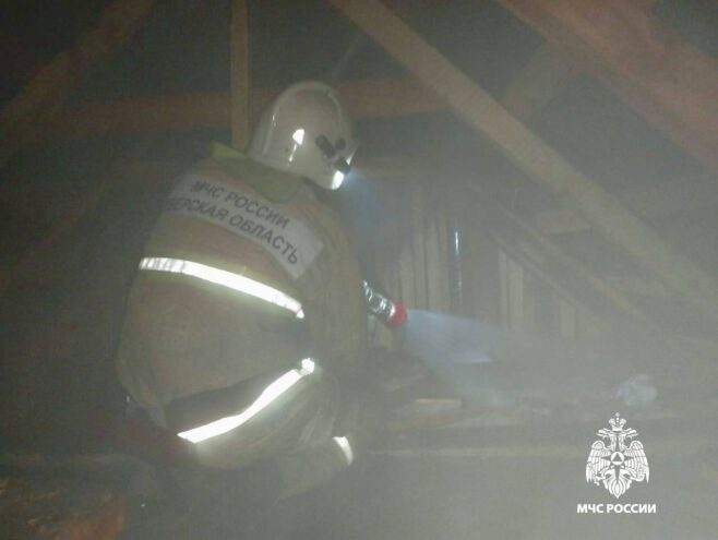 Пожарные спасли баню в Тверской области Пожарные спасли баню в Тверской области