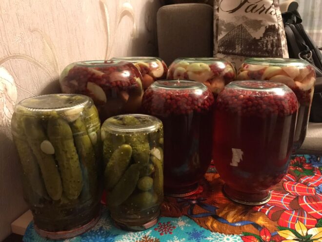 Роспотребнадзор назвал симптомы опасного пищевого ботулизма Роспотребнадзор назвал симптомы опасного пищевого ботулизма