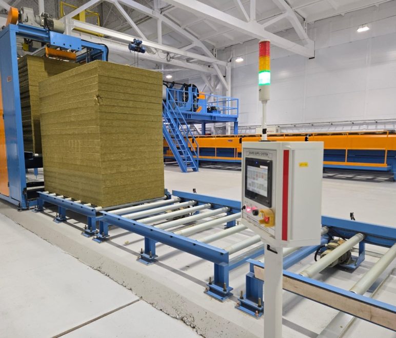 В Тверской области запустили новую линию по изготовлению сэндвич-панелей В Тверской области запустили новую линию по изготовлению сэндвич-панелей