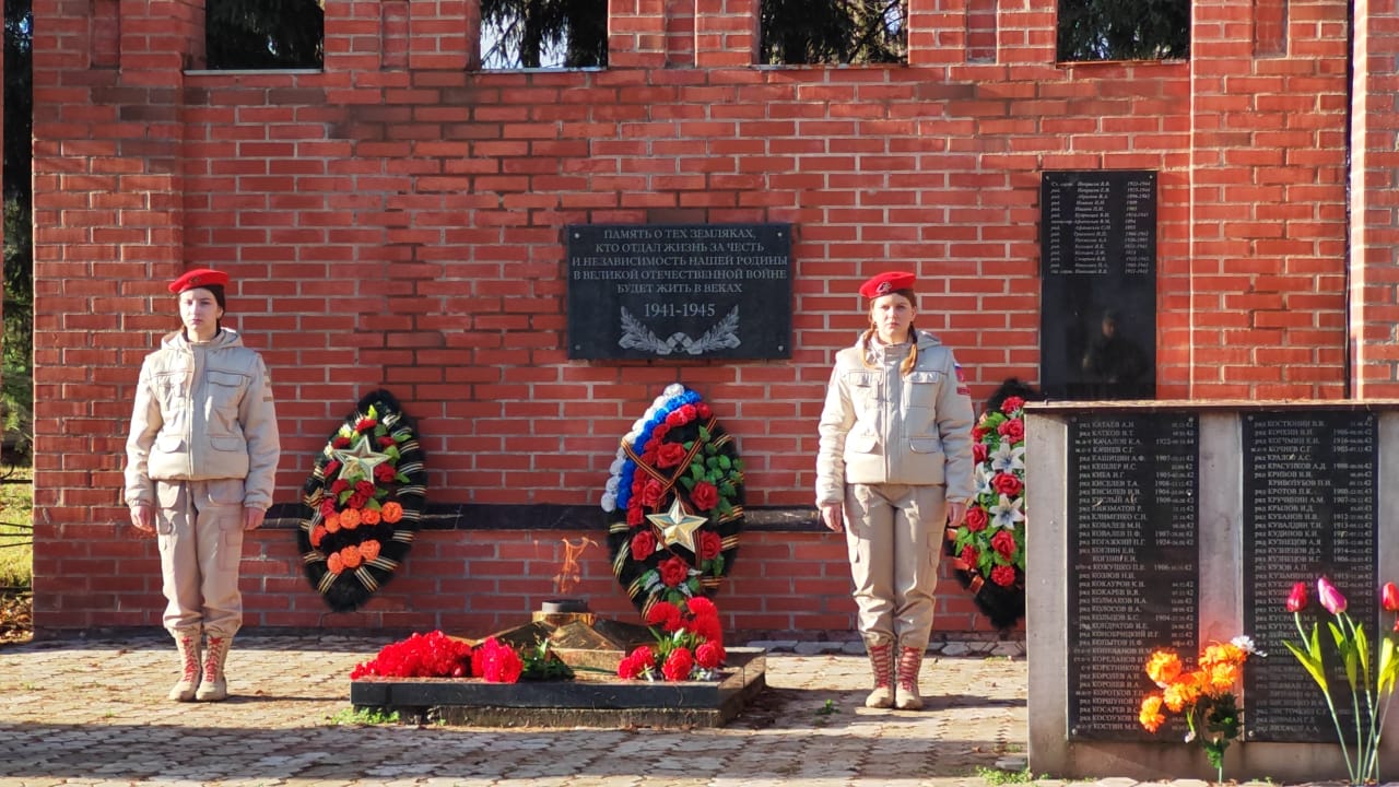 Память экипажа Пе-2 увековечена в Зубцовском округе Память экипажа Пе-2 увековечена в Зубцовском округе