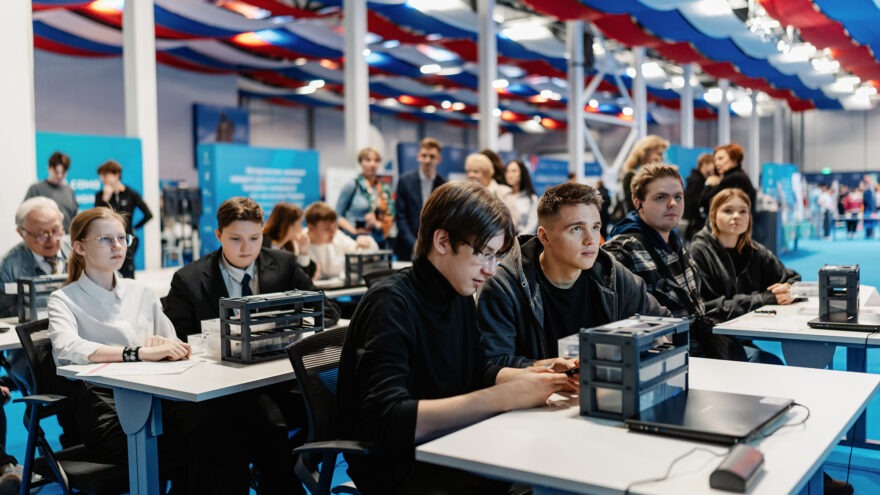 Тверь стала центром притяжения для юных инженеров на фестивале «Наследники.Tech»