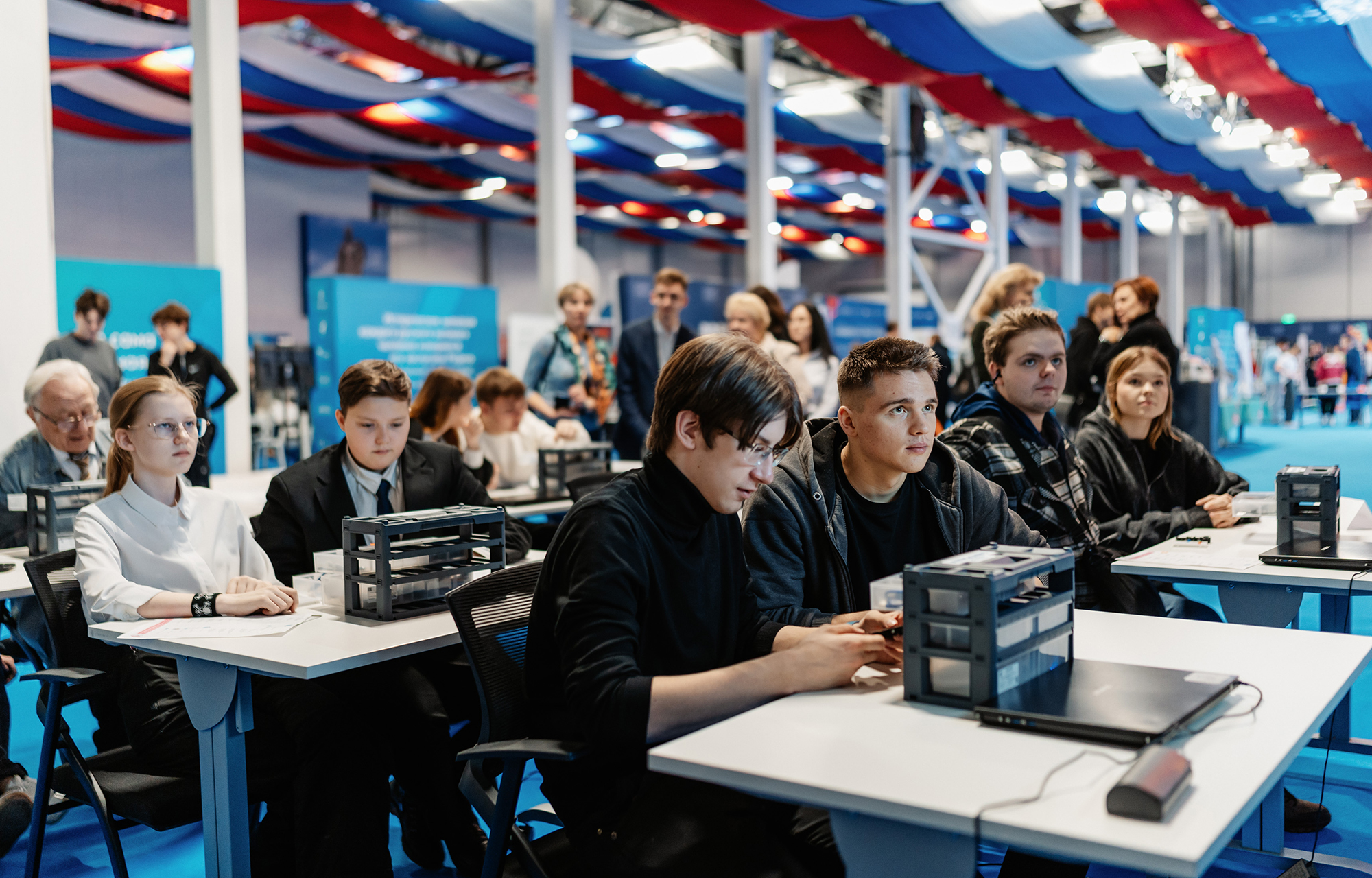 Тверь стала центром притяжения для юных инженеров на фестивале «Наследники.Tech» Тверь стала центром притяжения для юных инженеров на фестивале «Наследники.Tech»