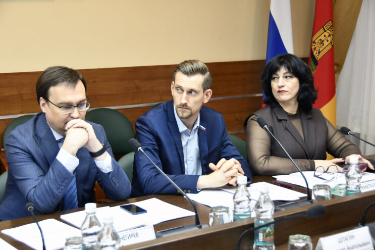 Бюджет Тверской области на 2026 год рассмотрел комитет Заксобрания