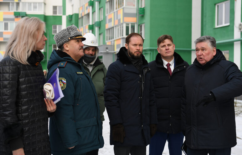 В Твери ускорены восстановительные работы в доме, поврежденном после атаки БПЛА. В Твери ускорены восстановительные работы в доме, поврежденном после атаки БПЛА.