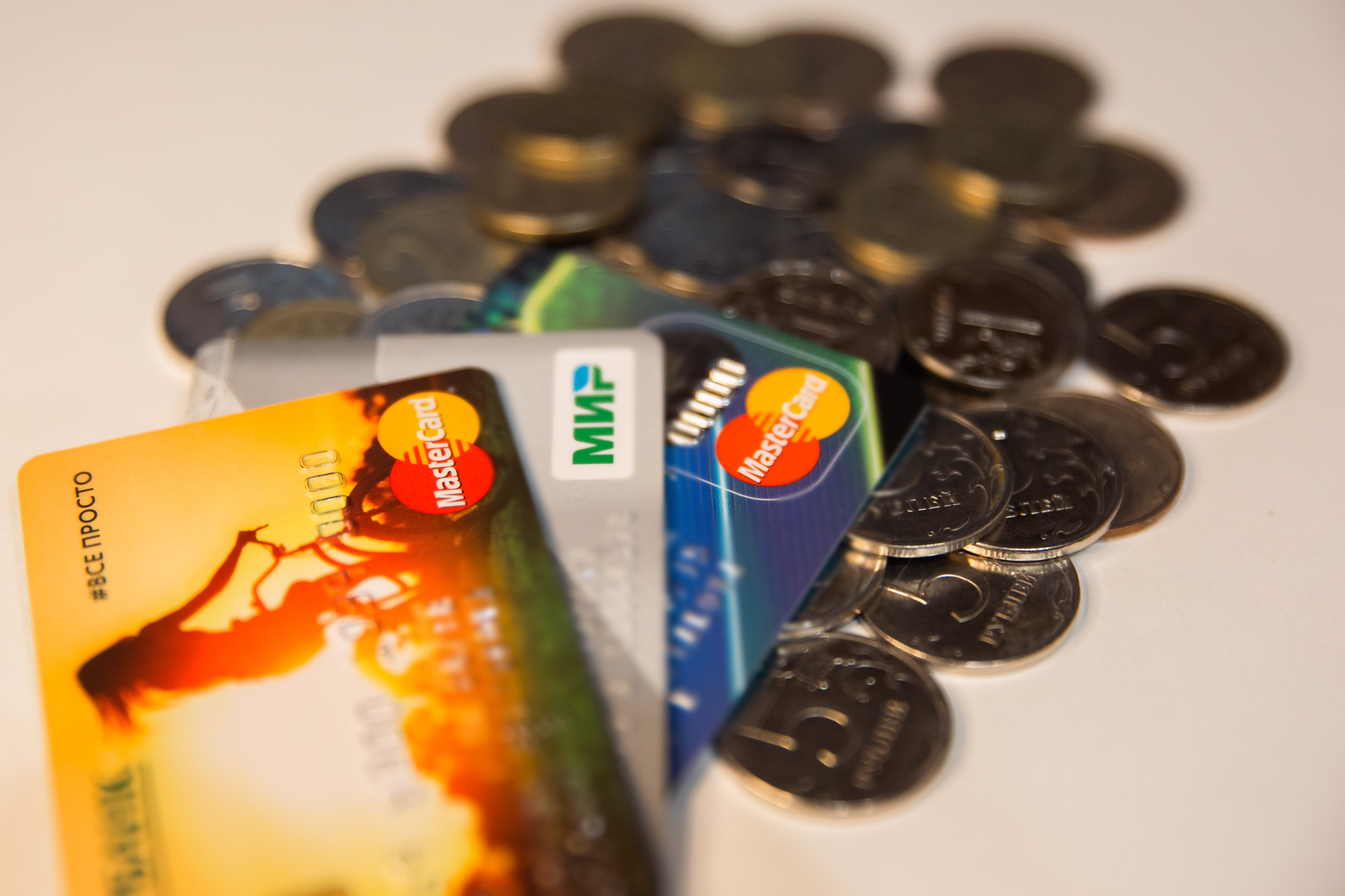 QR-коды и биометрия захватят платежи в России: прогноз Центробанка