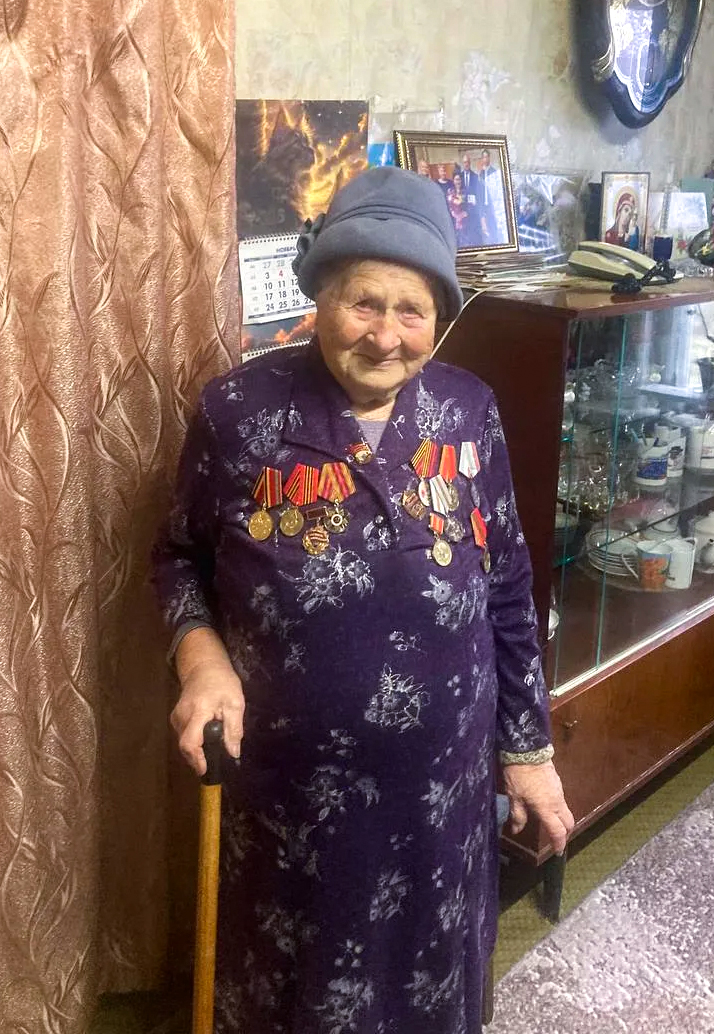 В Верхневолжье отметили 100‑летие труженицы тыла Зои Ладыгиной В Верхневолжье отметили 100‑летие труженицы тыла Зои Ладыгиной