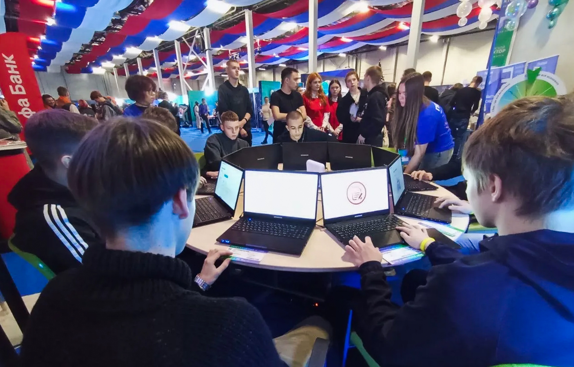 Экспресс-уроки по IT и 3D-печати прошли на фестивале в Твери Экспресс-уроки по IT и 3D-печати прошли на фестивале в Твери