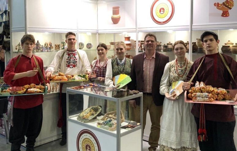 Тверские мастера представили свои уникальные изделия на всероссийской выставке «ЛАДЬЯ» Тверские мастера представили свои уникальные изделия на всероссийской выставке «ЛАДЬЯ»